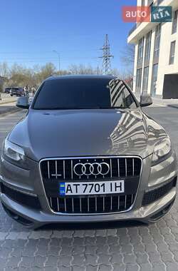 Внедорожник / Кроссовер Audi Q7 2012 в 
