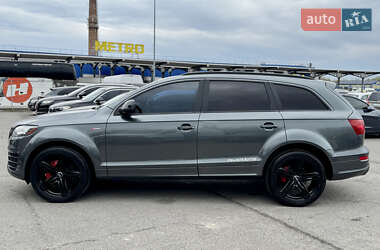 Внедорожник / Кроссовер Audi Q7 2015 в 