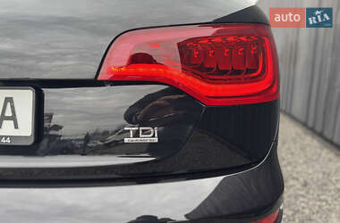 Внедорожник / Кроссовер Audi Q7 2013 в 