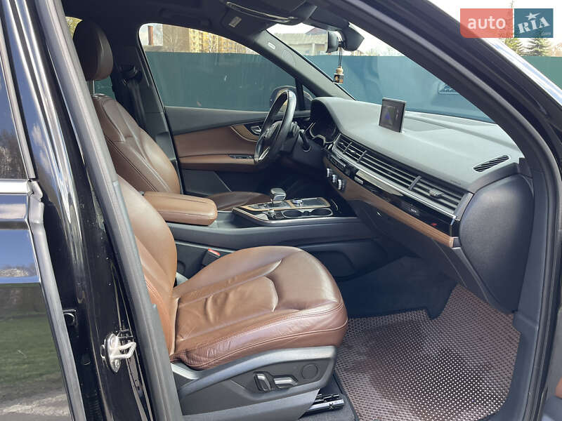Позашляховик / Кросовер Audi Q7 2016 в Івано-Франківську
