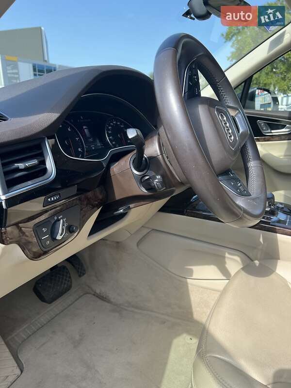 Позашляховик / Кросовер Audi Q7 2018 в Одесі