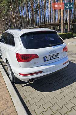 Внедорожник / Кроссовер Audi Q7 2011 в 