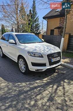 Внедорожник / Кроссовер Audi Q7 2011 в 