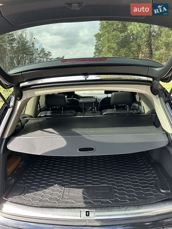 Позашляховик / Кросовер Audi Q7 2010 в Володимирі