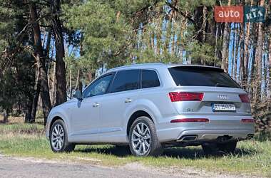 Внедорожник / Кроссовер Audi Q7 2018 в 
