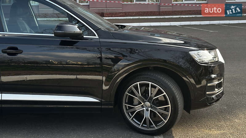 Внедорожник / Кроссовер Audi Q7 2019 в Одессе