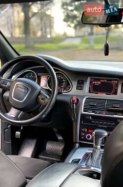 Внедорожник / Кроссовер Audi Q7 2008 в 