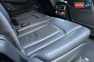 Позашляховик / Кросовер Audi Q7 2015 в 