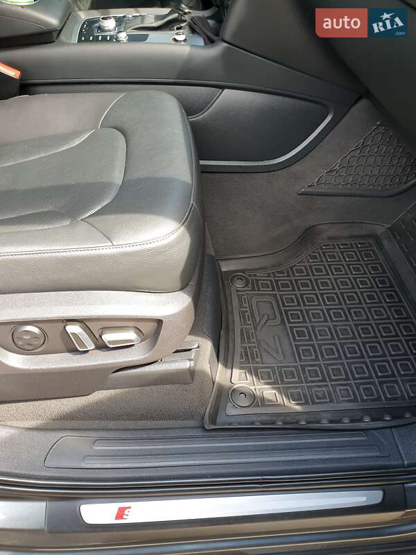 Внедорожник / Кроссовер Audi Q7 2015 в Тернополе