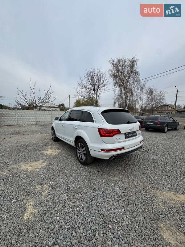Внедорожник / Кроссовер Audi Q7 2015 в Дергачах