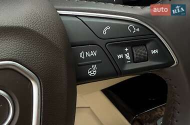 Позашляховик / Кросовер Audi Q7 2017 в 