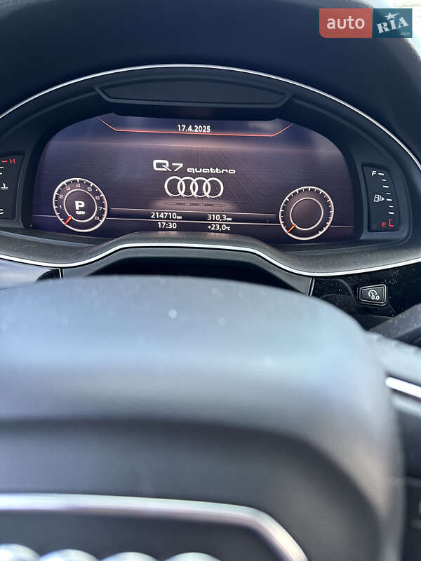 Позашляховик / Кросовер Audi Q7 2018 в Дніпрі