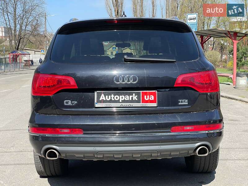 Позашляховик / Кросовер Audi Q7 2013 в Києві