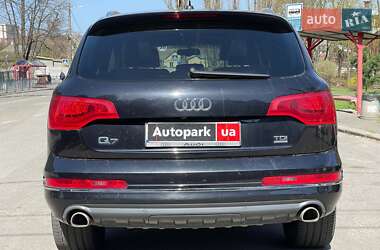 Внедорожник / Кроссовер Audi Q7 2013 в 