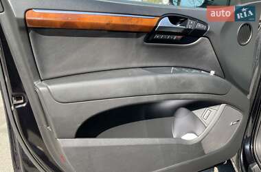 Внедорожник / Кроссовер Audi Q7 2013 в 