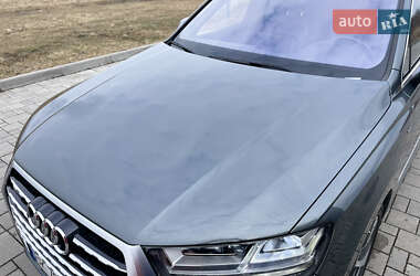 Внедорожник / Кроссовер Audi Q7 2015 в 