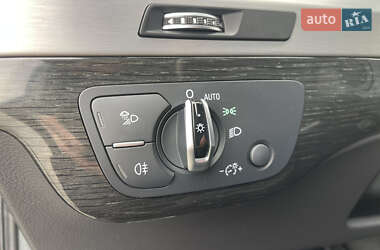 Внедорожник / Кроссовер Audi Q7 2015 в 
