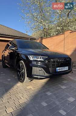 Позашляховик / Кросовер Audi Q7 2020 в Одесі