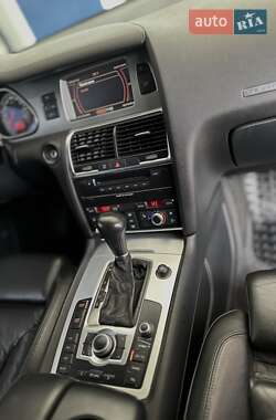 Внедорожник / Кроссовер Audi Q7 2007 в 