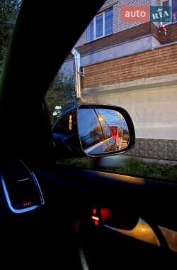 Внедорожник / Кроссовер Audi Q7 2012 в 