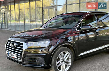 Внедорожник / Кроссовер Audi Q7 2018 в 