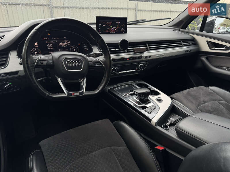 Внедорожник / Кроссовер Audi Q7 2015 в Тернополе