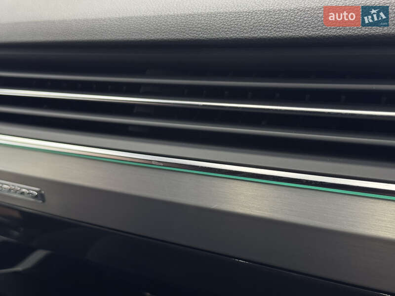 Внедорожник / Кроссовер Audi Q7 2015 в Тернополе