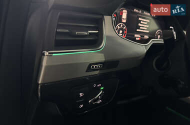 Внедорожник / Кроссовер Audi Q7 2015 в 