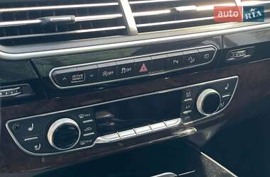 Внедорожник / Кроссовер Audi Q7 2017 в 
