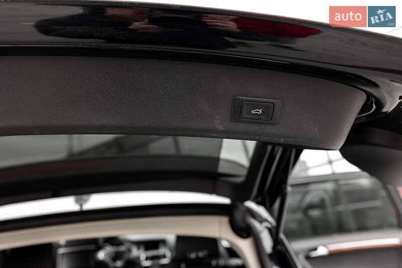 Внедорожник / Кроссовер Audi Q7 2013 в Киеве