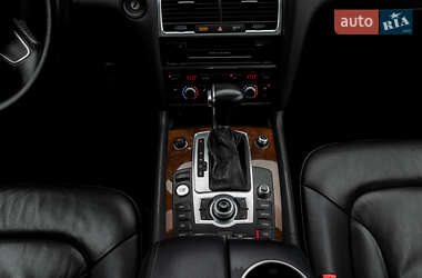 Внедорожник / Кроссовер Audi Q7 2013 в 
