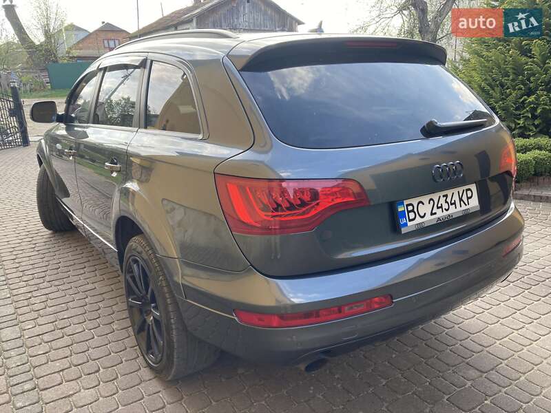 Позашляховик / Кросовер Audi Q7 2014 в Жовкві