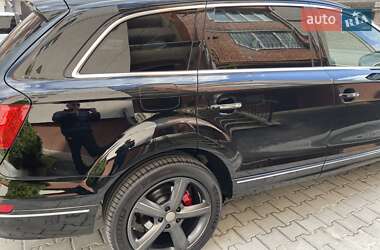 Внедорожник / Кроссовер Audi Q7 2011 в 