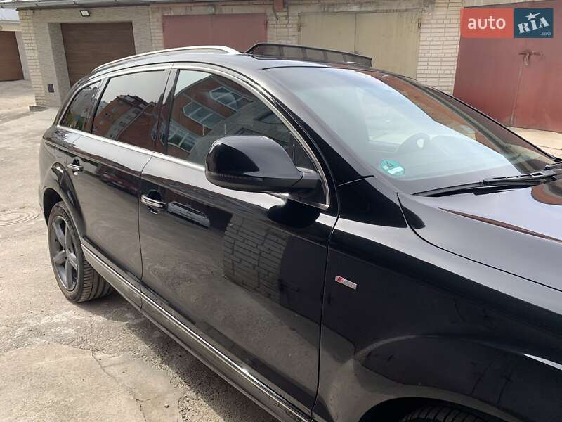 Позашляховик / Кросовер Audi Q7 2011 в Тернополі