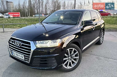 Внедорожник / Кроссовер Audi Q7 2019 в 