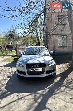 Внедорожник / Кроссовер Audi Q7 2007 в 