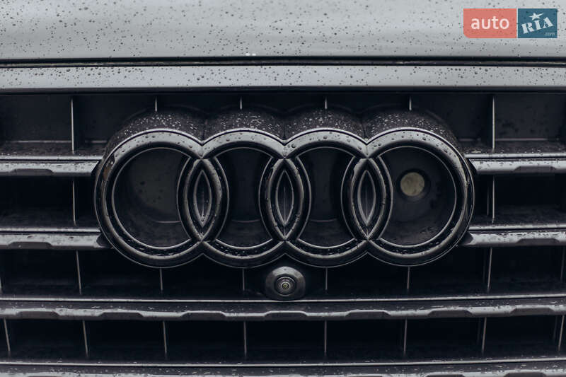 Внедорожник / Кроссовер Audi Q7 2016 в Луцке