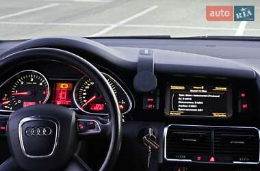Внедорожник / Кроссовер Audi Q7 2006 в 