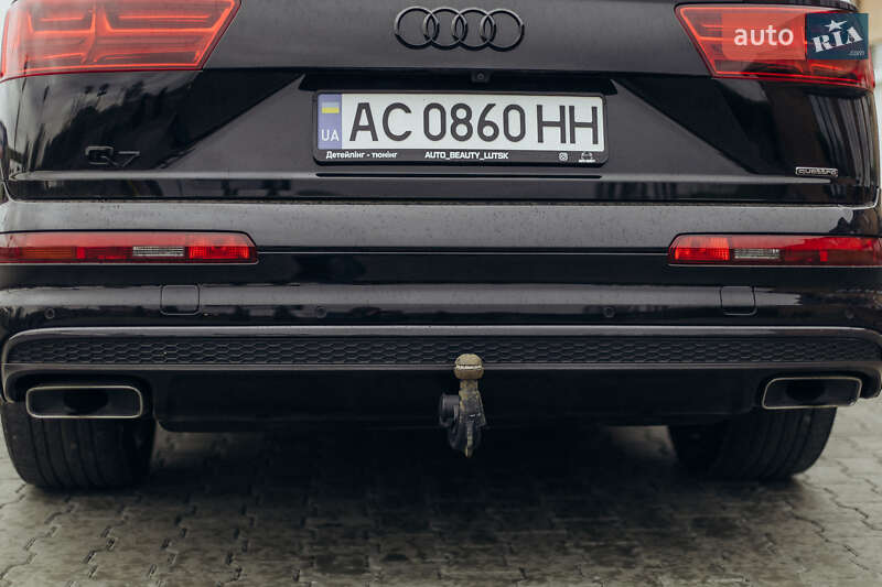 Внедорожник / Кроссовер Audi Q7 2016 в Луцке