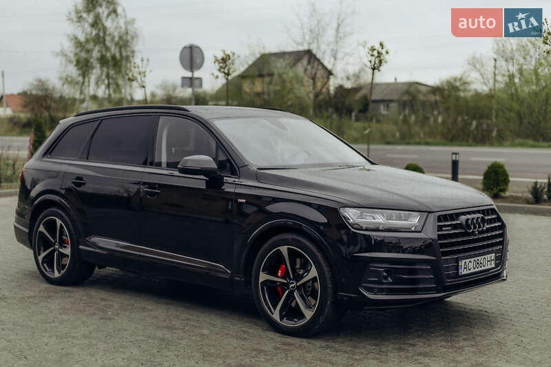 Внедорожник / Кроссовер Audi Q7 2016 в Луцке