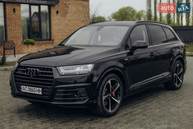 Внедорожник / Кроссовер Audi Q7 2016 в Луцке