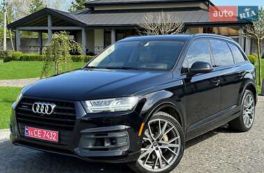 Внедорожник / Кроссовер Audi Q7 2018 в 