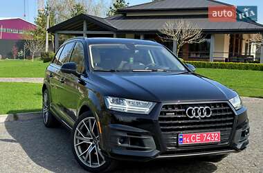 Внедорожник / Кроссовер Audi Q7 2018 в 