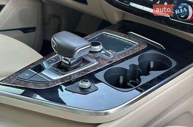 Внедорожник / Кроссовер Audi Q7 2018 в 
