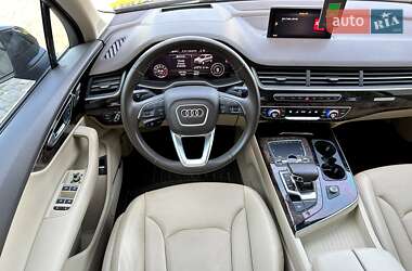 Внедорожник / Кроссовер Audi Q7 2018 в 