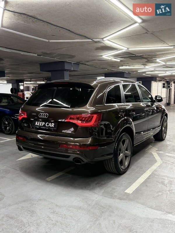 Позашляховик / Кросовер Audi Q7 2015 в Одесі