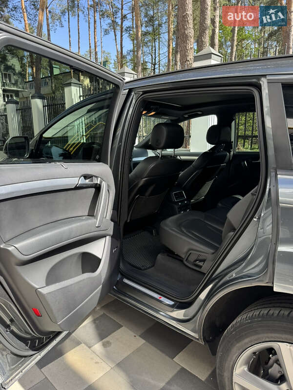 Внедорожник / Кроссовер Audi Q7 2015 в Ирпене