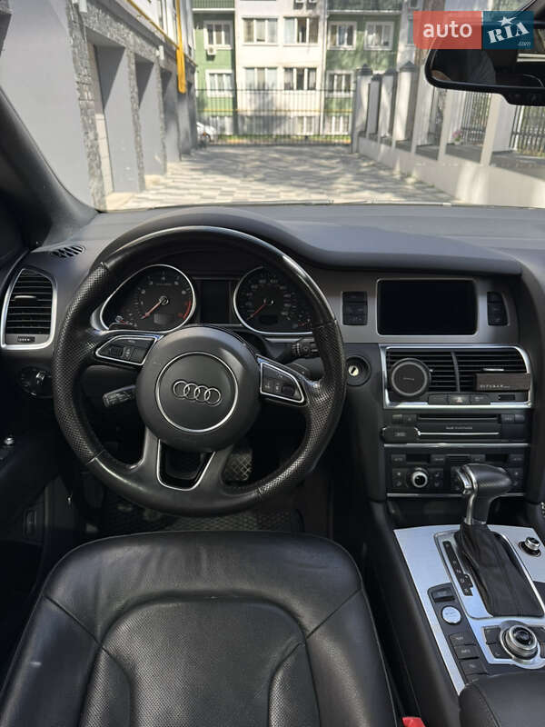 Внедорожник / Кроссовер Audi Q7 2015 в Ирпене