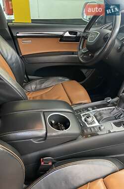 Внедорожник / Кроссовер Audi Q7 2013 в 
