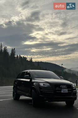 Внедорожник / Кроссовер Audi Q7 2013 в 